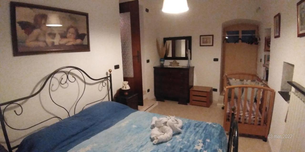 U' Caruggiu De Cisan Appartement Cisano sul Neva Buitenkant foto